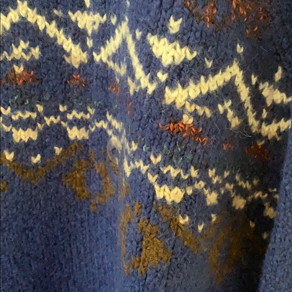 AMERICAN EAGLE OUTFITTERS Women’s Blue Tribal Print Sweater Size L NWOT - Picture 5 of 14